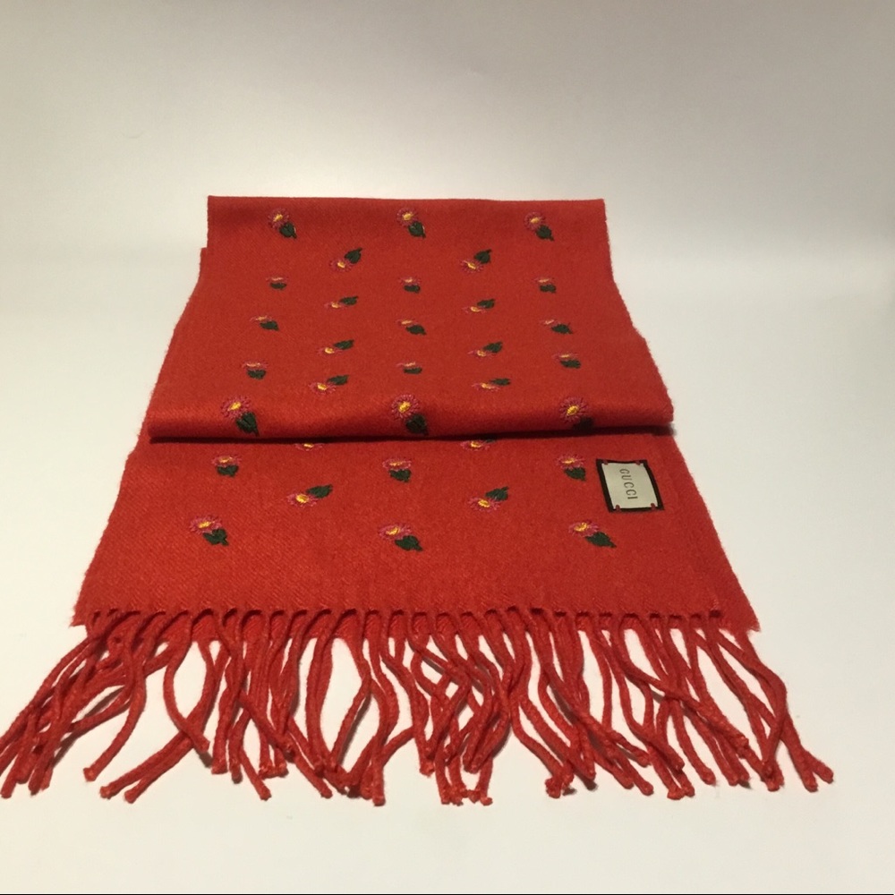 Gucci cashmere silk blend flower scarf Red NEW